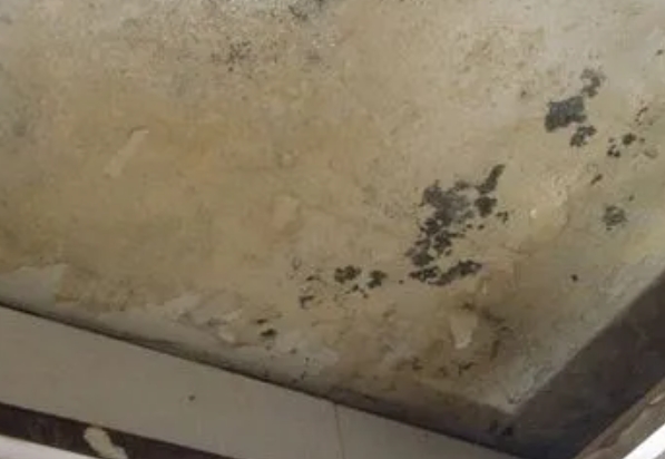 桑珠孜阳台漏水维修公司分享下桑珠孜卫生间渗水维修需要注意哪些问题。