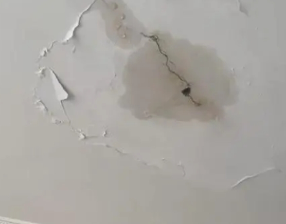 桑珠孜阳台漏水维修公司分享下屋面防水工程质量问题原因分析